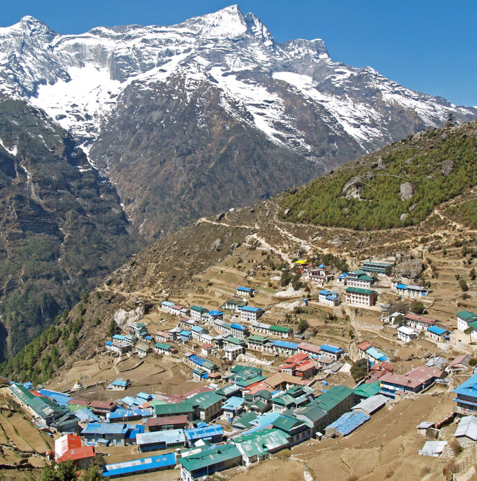 Namche Bazaar i Tibet, som ligger på rundt 3400 meter. Kan denisovanerne ha bidratt til genene til folkene som lever her? Namche Bazaar i Tibet, som ligger på rundt 3400 meter. Kan denisovanerne ha bidratt til genene til folkene som lever her?