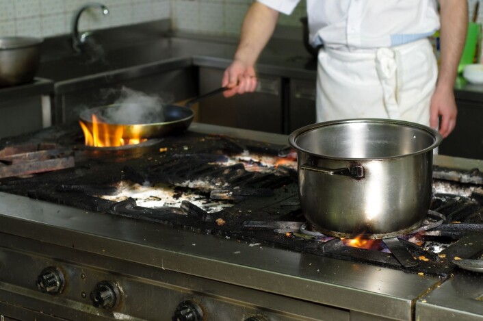 Dårlig hygiene er en av årsakene til matforgiftning på restaurant. (Foto: Colourbox) Dårlig hygiene er en av årsakene til matforgiftning på restaurant. (Foto: Colourbox)