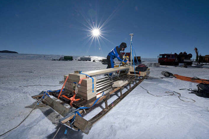 Deler av forskningen ved Norsk Polarinstitutt får sterk kritikk i internasjonal evaluering. (Illustrasjonsfoto: Elvar Ørn Kjartansson/Norsk Polarinstitutt) Deler av forskningen ved Norsk Polarinstitutt får sterk kritikk i internasjonal evaluering. (Illustrasjonsfoto: Elvar Ørn Kjartansson/Norsk Polarinstitutt)