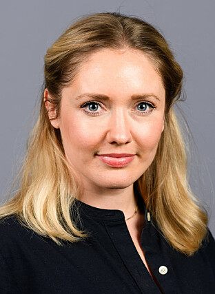Sirianne ser nærmere på frie og strenge land. Det er store forskjeller. Sirianne ser nærmere på frie og strenge land. Det er store forskjeller.