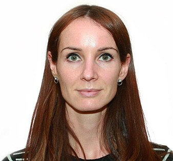 Iris Steine og har studert ulike stressende hendelser kvinner har vært utsatt for i livet. Hun finner at det som skjer i barndommen kan føre til biologiske endringer i svangerskapet ditt. Iris Steine og har studert ulike stressende hendelser kvinner har vært utsatt for i livet. Hun finner at det som skjer i barndommen kan føre til biologiske endringer i svangerskapet ditt.
