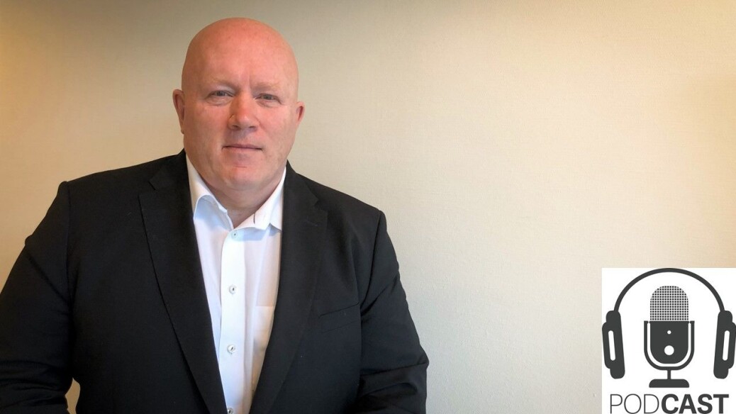 Peer Jacob Svenkerud levde et dobbeltliv på 2000-tallet som kommunikasjonsdirektør og varsler. Peer Jacob Svenkerud levde et dobbeltliv på 2000-tallet som kommunikasjonsdirektør og varsler.