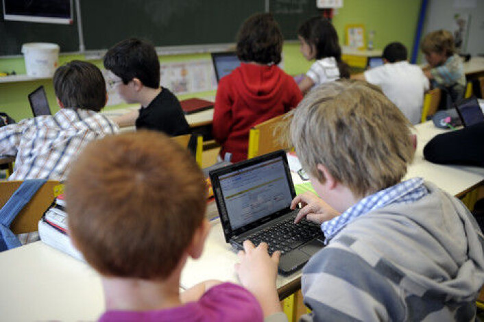 I pedagogikk har man forsøkt å unngå konkurranseelementet, men faktisk liker barn den utfordringene og konkurransen i dataspill. (Foto: Colourbox) I pedagogikk har man forsøkt å unngå konkurranseelementet, men faktisk liker barn den utfordringene og konkurransen i dataspill. (Foto: Colourbox)