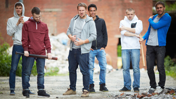 Ikke bare ser gutta tøffere ut som gjeng enn hver for seg, men ny forskning tyder på at de også ser litt penere ut. (Foto: Colourbox.com) Ikke bare ser gutta tøffere ut som gjeng enn hver for seg, men ny forskning tyder på at de også ser litt penere ut. (Foto: Colourbox.com)