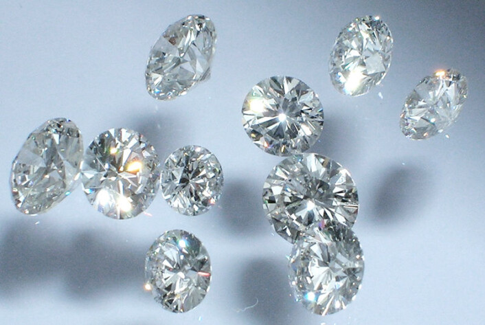 Diamanter leder varme seks ganger bedre enn kobber og kan tåle meget høye spenninger uten å bryte sammen. (Foto: Colourbox.com) Diamanter leder varme seks ganger bedre enn kobber og kan tåle meget høye spenninger uten å bryte sammen. (Foto: Colourbox.com)