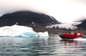 "Polaråret åpner 1. mars 2007. Her et motiv fra Svalbard, som står sentralt i polarforskningen. Foto: Kristin Straumsheim Grønli." "Polaråret åpner 1. mars 2007. Her et motiv fra Svalbard, som står sentralt i polarforskningen. Foto: Kristin Straumsheim Grønli."