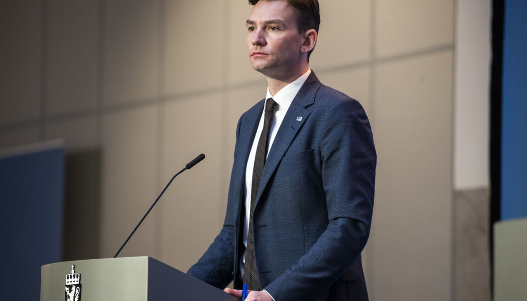 Forsknings- og høyere utdanningsminister Henrik Asheim (H) er fornøyd med at norske aktører har hentet over 13 milliarder kroner fra EU-programmet Horisont 2020 de siste seks årene. Forsknings- og høyere utdanningsminister Henrik Asheim (H) er fornøyd med at norske aktører har hentet over 13 milliarder kroner fra EU-programmet Horisont 2020 de siste seks årene.