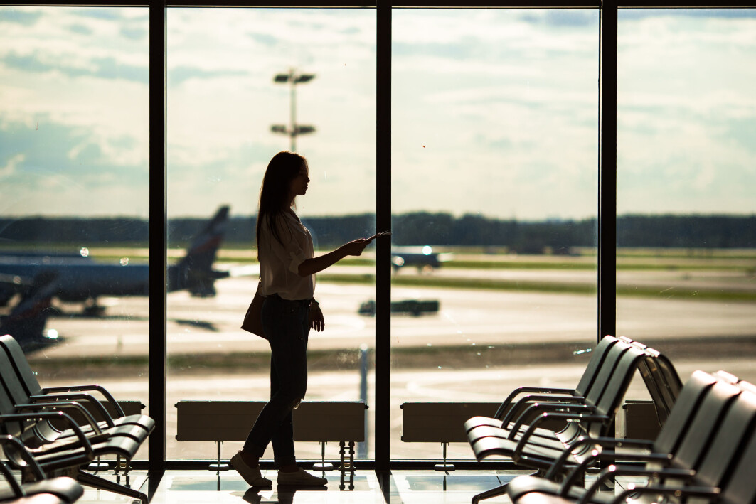 – Sjølv om næringa og lobbyistar framstiller flyreiser som noko «alle» driv med, er det å fly i realiteten eit luksusgode som få har tilgang på og som er enormt skeivfordelt i verda, seier Stefan Gössling ved Vestlandsforsking. – Sjølv om næringa og lobbyistar framstiller flyreiser som noko «alle» driv med, er det å fly i realiteten eit luksusgode som få har tilgang på og som er enormt skeivfordelt i verda, seier Stefan Gössling ved Vestlandsforsking.