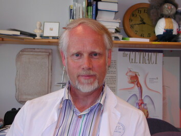 Professor Ingvard Wilhelmsen har råd mot besvimelse. (Foto: Silje Gripsrud, På høyden, UiB) Professor Ingvard Wilhelmsen har råd mot besvimelse. (Foto: Silje Gripsrud, På høyden, UiB)