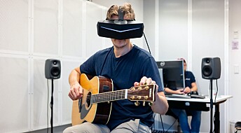 Musikkstudenter øver seg foran virtuelt publikum i VR-lab