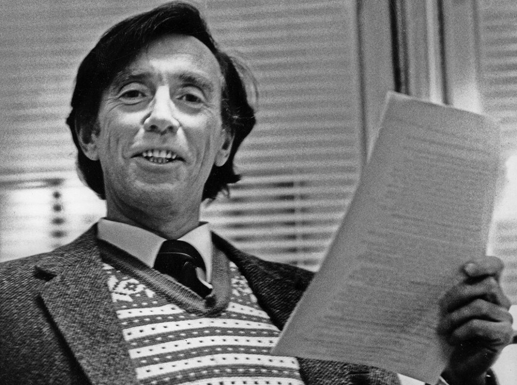 I 1987 har professor Jan Raa akkurat gjort en oppsiktsvekende oppdagelse. Men veien videre skal bli mye tyngre enn han kan forestille seg. I 1987 har professor Jan Raa akkurat gjort en oppsiktsvekende oppdagelse. Men veien videre skal bli mye tyngre enn han kan forestille seg.