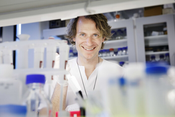 Lasse Pihlstrøm er lege og postdoc ved Nevrologisk avdeling ved Oslo universitetssykehus. Lasse Pihlstrøm er lege og postdoc ved Nevrologisk avdeling ved Oslo universitetssykehus.