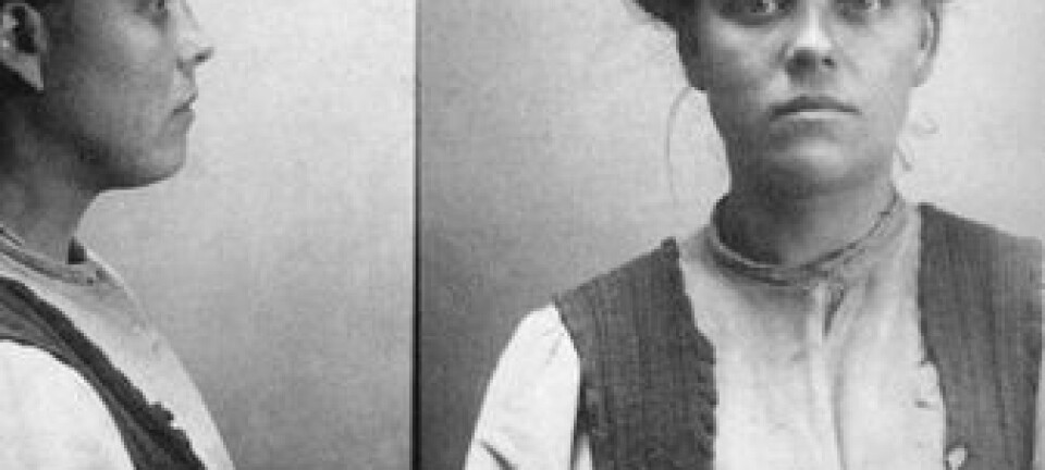 Fangeportrett fra tidlig 1900-tall. Den avbildede kvinnen, Johanne Margrethe, har fått beskrivelsen «gatepike, tyv, brutal, voldsom». Kvinner i kriminalitet var den største gruppen kvinner i norsk media i 1913. Norsk rettsmuseum