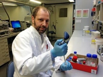Frank Kjeldsen ved Syddansk Universitet forsker på nanosølvets virkning på menneskekroppen. (Foto: Syddansk Universitet) Frank Kjeldsen ved Syddansk Universitet forsker på nanosølvets virkning på menneskekroppen. (Foto: Syddansk Universitet)