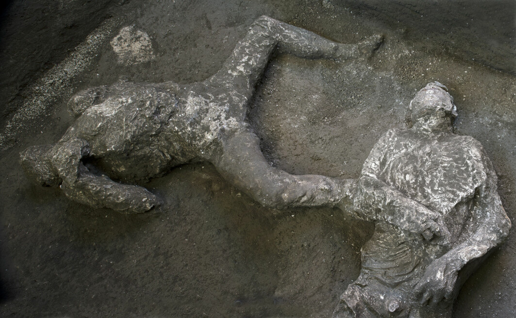 Avtrykket av de to mennene ble funnet i det som en gang kan ha vært en elegant villa i utkanten av Pompeii. (Parco Archeologico di Pompei via AP)
