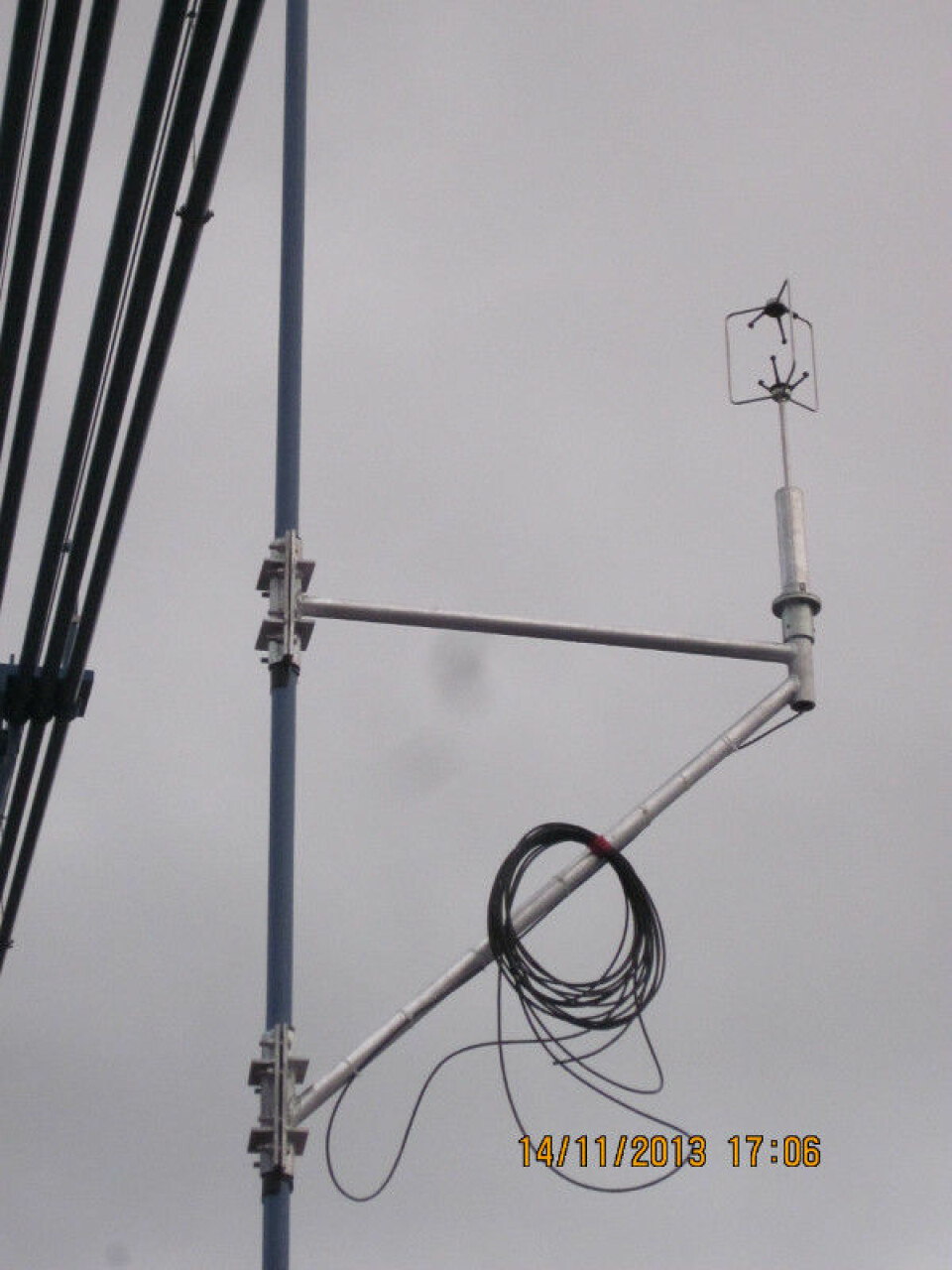 Ultralydanemometer for vindmåling på Lysefjordbroen. (Foto: Jasna B. Jakobsen)