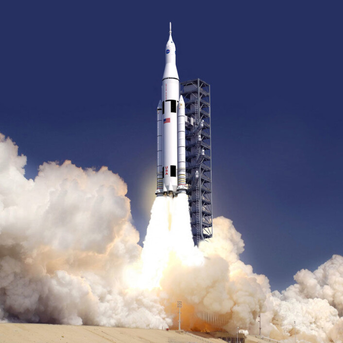 Space Launch System, slik en kunstner ser det for seg. Jomfruturen skal skje før slutten av 2018. (Foto: (Illustrasjon: NASA)) Space Launch System, slik en kunstner ser det for seg. Jomfruturen skal skje før slutten av 2018. (Foto: (Illustrasjon: NASA))