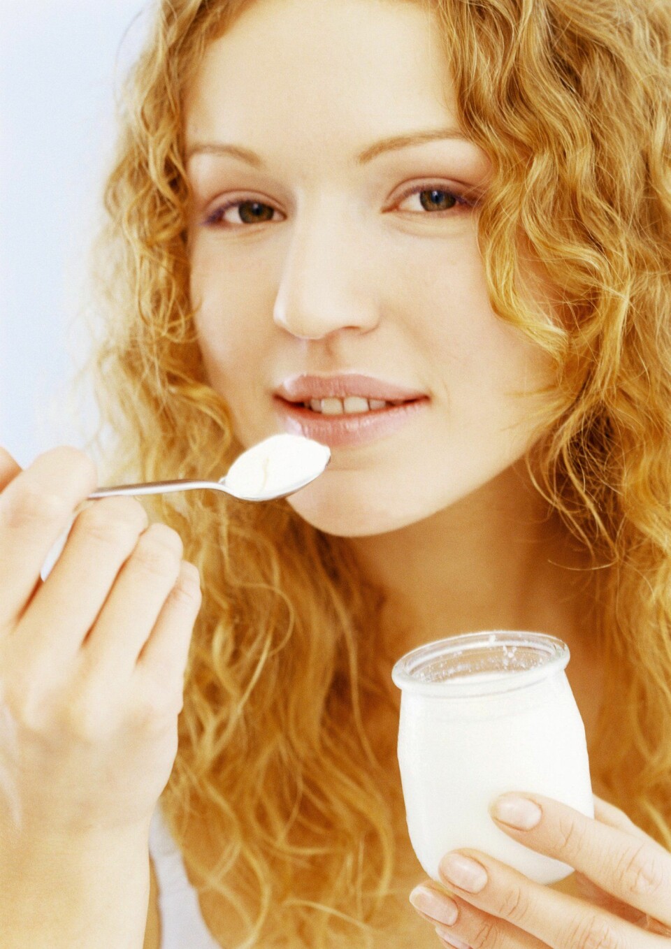 Om ikke så lenge kan du kanskje spise yoghurt mot tuberkulose fremfor å få vaksinen som sprøyte hos helsesøster. (Illustrasjonsfoto: www.colourbox.no)