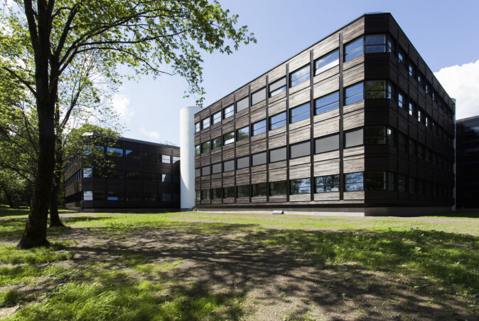 Powerhouse Kjørbo er en kontorbygning fra 1980 i Sandvika som er totalrehabilitert og har blitt verdens første rehabiliterte plusshus kontorbygg. Powerhouse Kjørbo er en kontorbygning fra 1980 i Sandvika som er totalrehabilitert og har blitt verdens første rehabiliterte plusshus kontorbygg.
