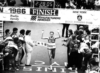 Grete Waitz vant alt fra 800-meter til maraton i samme sesong, noe som er unikt. Her vinner hun i 1986 New York maraton for åttende gang. (Foto: NTB Scanpix/Dag Bæverfjord) Grete Waitz vant alt fra 800-meter til maraton i samme sesong, noe som er unikt. Her vinner hun i 1986 New York maraton for åttende gang. (Foto: NTB Scanpix/Dag Bæverfjord)