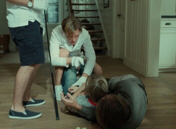 Michael Hanekes film Funny Games er et eksempel på den nye bølgen ekstrem film. Dette bildet er fra den amerikanske versjonen med Tim Roth i hovedrollen. (Foto: Filmweb) Michael Hanekes film Funny Games er et eksempel på den nye bølgen ekstrem film. Dette bildet er fra den amerikanske versjonen med Tim Roth i hovedrollen. (Foto: Filmweb)