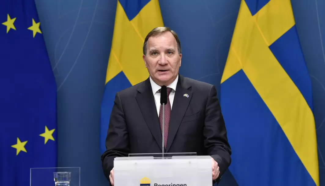 Sveriges statsminister Stefan Löfven har tidligere pekt på at ansvaret for å sikre de eldre hørte hjemme hos fylkene.