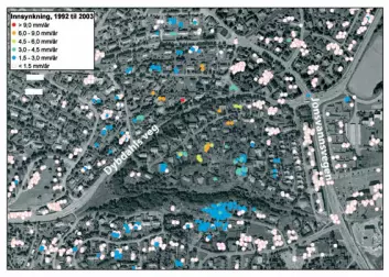 "SJEKKET: I dette boligområdet satte forskerne i gang undersøkelser på bakken etter at satellittbildene viste innsynkning i området. Orange og røde punkter viser størst bevegelse."