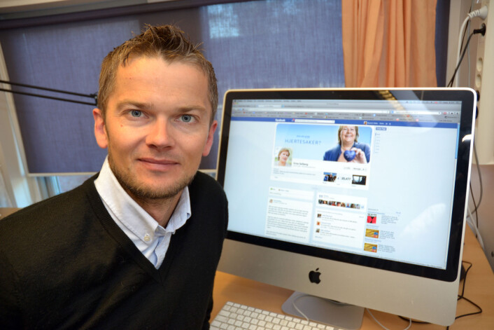 - Aldri tidligere har det vært like enkelt for en vanlig velger fra hvor som helst i landet å stille spørsmål direkte til en kandidat – og å få et direkte svar et øyeblikk senere, sier Øystein Sæbø fra Universitetet i Agder. (Foto: Jan Arve Olsen) - Aldri tidligere har det vært like enkelt for en vanlig velger fra hvor som helst i landet å stille spørsmål direkte til en kandidat – og å få et direkte svar et øyeblikk senere, sier Øystein Sæbø fra Universitetet i Agder. (Foto: Jan Arve Olsen)