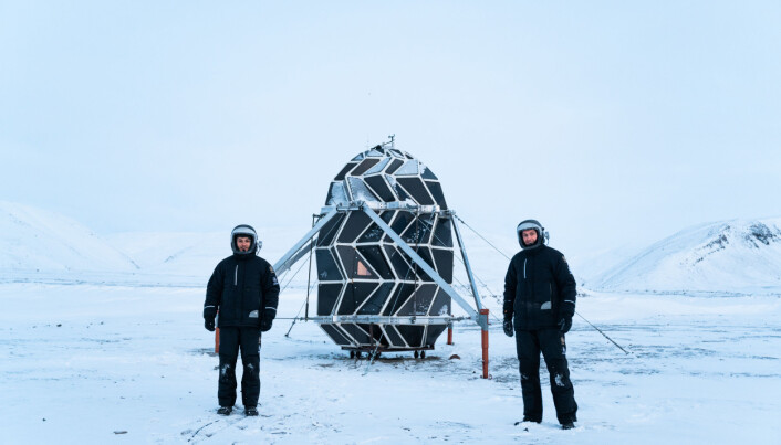 Kan folk trives i verdensrommet? To danske arkitekter isolerte seg 90 dager i Arktis for å undersøke.