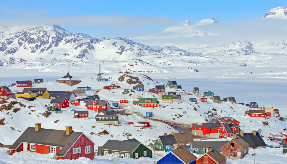Enorme avstander til naboland er en av grunnene til at grønlandsk skiller seg ganske kraftig fra andre språk.