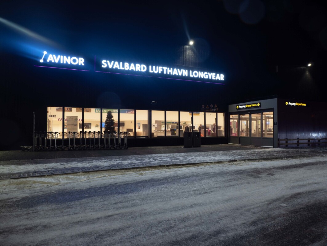 Flyplassen i Longyearbyen slipper ut overraskende mye perfluorerte stoffer. Flyplassen i Longyearbyen slipper ut overraskende mye perfluorerte stoffer.