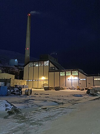 Energiverket i Longyearbyen har tatt i bruk et nytt filtersystem for å rense utslippene. Energiverket i Longyearbyen har tatt i bruk et nytt filtersystem for å rense utslippene.