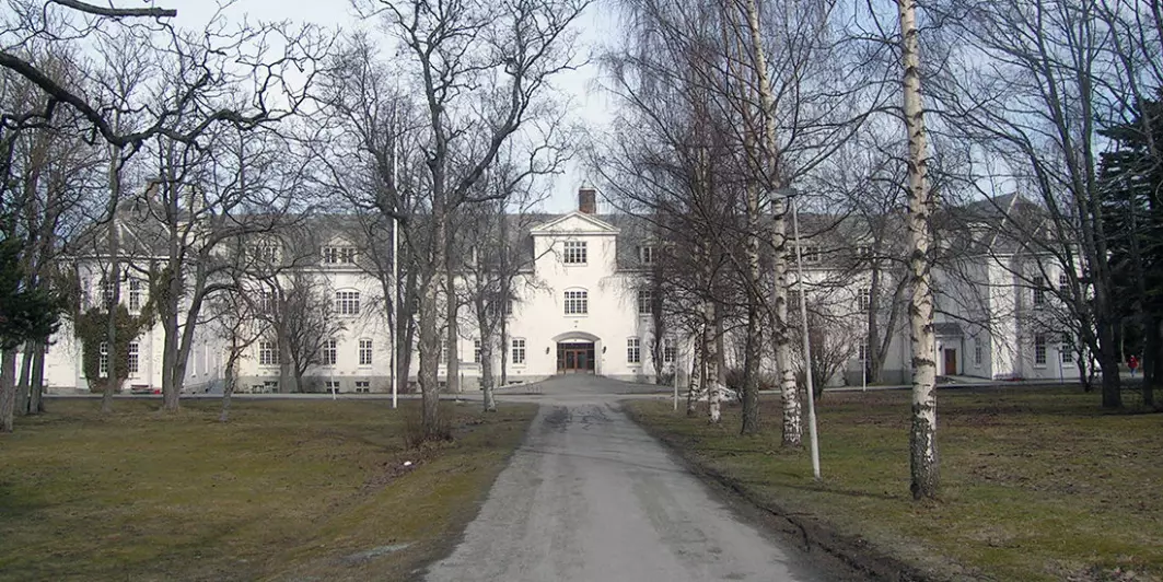 Reitgjerdet Hospital in Trondheim: The use of coercive measures here increased sharply and remained at a high level from about 1962 until 1974-1975.