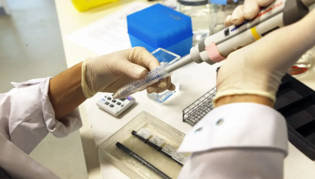 Kreftprøver på avdelingen for kreftbehandling på Radiumhospitalet i Oslo. Kreftprøver på avdelingen for kreftbehandling på Radiumhospitalet i Oslo.