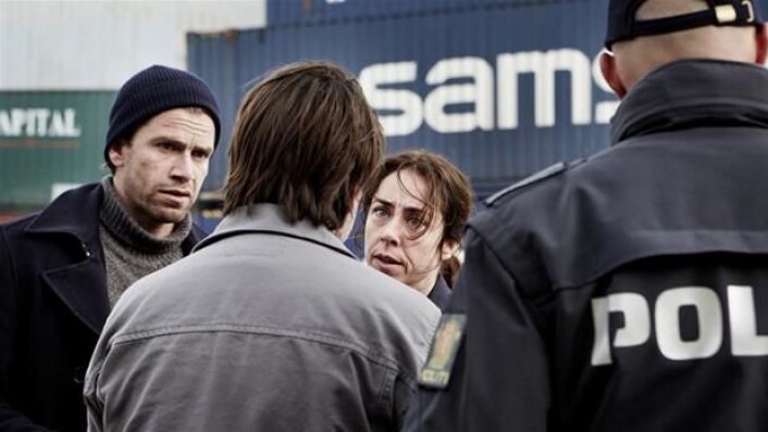 Scene fra Forbrytelsen. Sofie Gråbøl spiller Sarah Lund. Manusforfatter er Søren Sveistrup. (Foto: Tine Harden/Danmarks Radio) Scene fra Forbrytelsen. Sofie Gråbøl spiller Sarah Lund. Manusforfatter er Søren Sveistrup. (Foto: Tine Harden/Danmarks Radio)