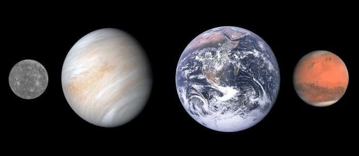 Størrelsessammenligning fra høyre mellom Merkur, Venus, Jorden og Mars. Størrelsessammenligning fra høyre mellom Merkur, Venus, Jorden og Mars.