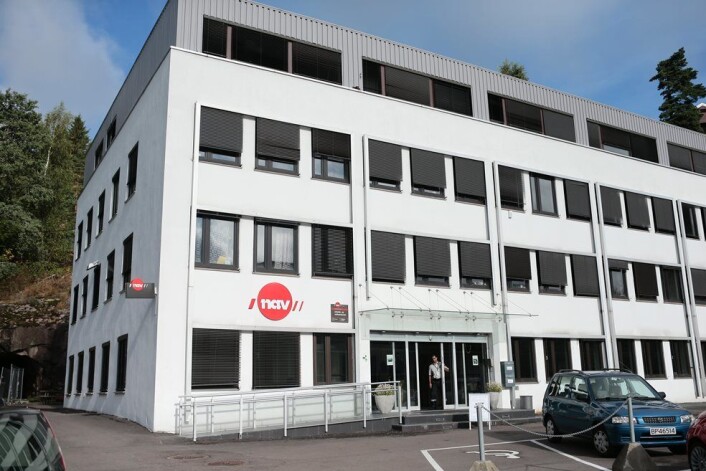 Mens lovverket legger opp til økt fleksibilitet, så legger datasystemene opp til økt standardisering. - Når ressurssituasjonen ikke er forenlig med idealet om lik behandling, skaper de ansatte fleksibilitet ved å omgå rutiner i systemet, sier Maria Røhnebæk, doktorgradsstipendiat ved UiO. (Foto: Scanpix, Stian Lysberg Solum) Mens lovverket legger opp til økt fleksibilitet, så legger datasystemene opp til økt standardisering. - Når ressurssituasjonen ikke er forenlig med idealet om lik behandling, skaper de ansatte fleksibilitet ved å omgå rutiner i systemet, sier Maria Røhnebæk, doktorgradsstipendiat ved UiO. (Foto: Scanpix, Stian Lysberg Solum)