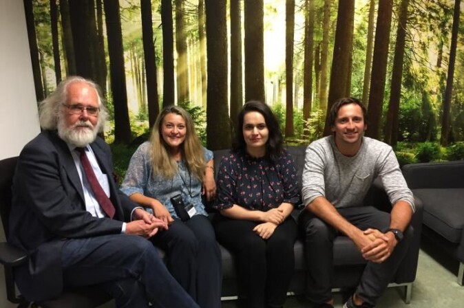 Nils Chr. Stenseth har forsket på pest i 20 år. Her er han sammen med noen av kollegene ved CEES: Barbara Bramanti, Meriam Guellil og Oliver Kersten. Nils Chr. Stenseth har forsket på pest i 20 år. Her er han sammen med noen av kollegene ved CEES: Barbara Bramanti, Meriam Guellil og Oliver Kersten.
