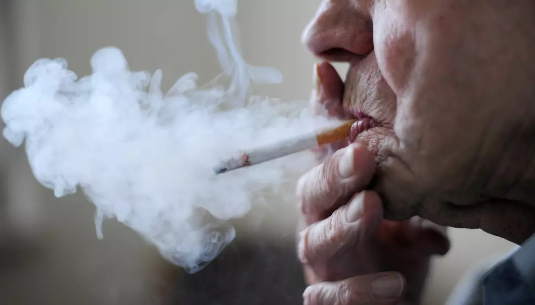 Mens bare 9 prosent av befolkningen røykte daglig i 2020, er andelen 17 prosent for dem mellom 55 og 64 år, viser tall fra Statistisk sentralbyrå. Blant unge er snus mer utbredt enn røyking.