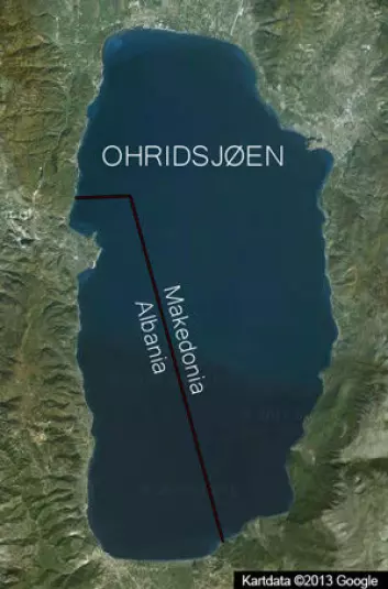 To tredeler av Ohridsjøen ligger i Makedonia, resten i Albania. (Foto: Google map)