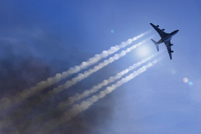 Chemtrails or contrails? Are the stripes after a plane really chemicals that the authorities spray us with? No. It’s condensation. Water vapour. Chemtrails or contrails? Are the stripes after a plane really chemicals that the authorities spray us with? No. It’s condensation. Water vapour.