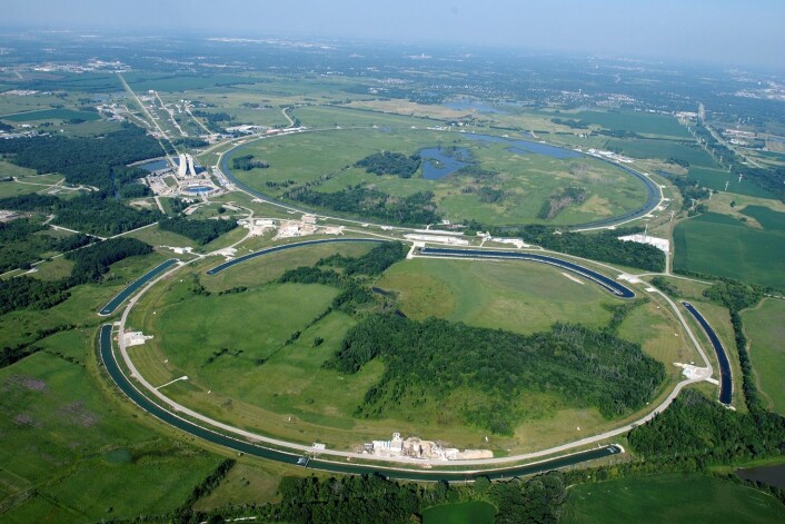 Tevatron-akseleratoren har ikke blitt brukt siden september 2011 på grunn av økonomiske nedskjæringer. (Foto: Wikimedia Commons) Tevatron-akseleratoren har ikke blitt brukt siden september 2011 på grunn av økonomiske nedskjæringer. (Foto: Wikimedia Commons)