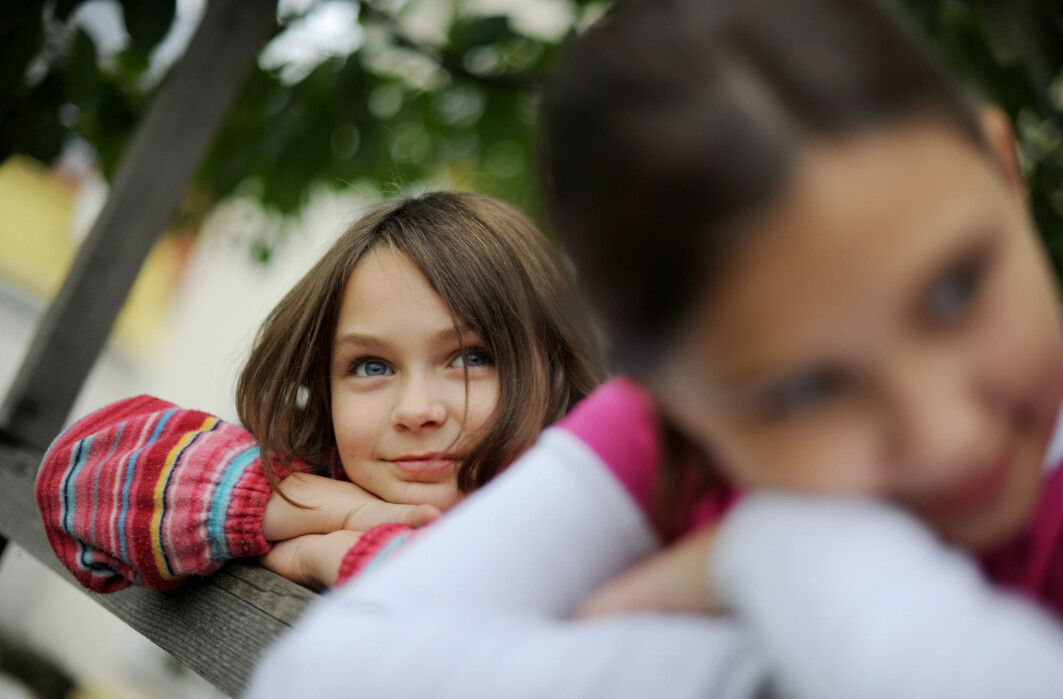 Folk flest sier de blir lykkelige av å henge sammen med venner. Nå viser en ny studie at du også får bedre helse av det. Folk flest sier de blir lykkelige av å henge sammen med venner. Nå viser en ny studie at du også får bedre helse av det.