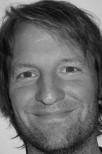 Jostein Riiser Kristiansen påpeker at multivers-teorien fortsatt er kontroversiell, men at det er spennende saker. (Foto: Universitetet i Oslo) Jostein Riiser Kristiansen påpeker at multivers-teorien fortsatt er kontroversiell, men at det er spennende saker. (Foto: Universitetet i Oslo)