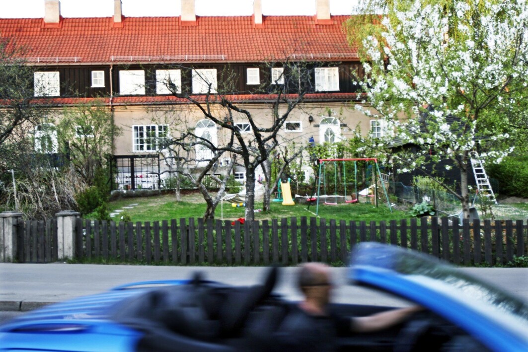 De rike og ressurssterke lever mest adskilt fra andre grupper i Oslo. Dette har analyser av inntekt og bosetting i hovedstaden vist. Arbeiderklasseboligene her i Ullevål hageby er for lengst overtatt av den intellektuelle eliten. De rike og ressurssterke lever mest adskilt fra andre grupper i Oslo. Dette har analyser av inntekt og bosetting i hovedstaden vist. Arbeiderklasseboligene her i Ullevål hageby er for lengst overtatt av den intellektuelle eliten.