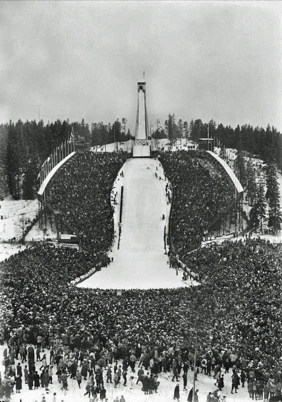 Slik så det ut i Holmenkollen da Oslo arrangerte OL i 1952. Om 30-40 år vil ikke dette være mulig, ifølge rapporten. (Foto: Robert Charles Wilse)