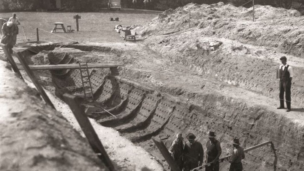 Fra den virkelige utgravingen i Sutton Hoo. Fra den virkelige utgravingen i Sutton Hoo.