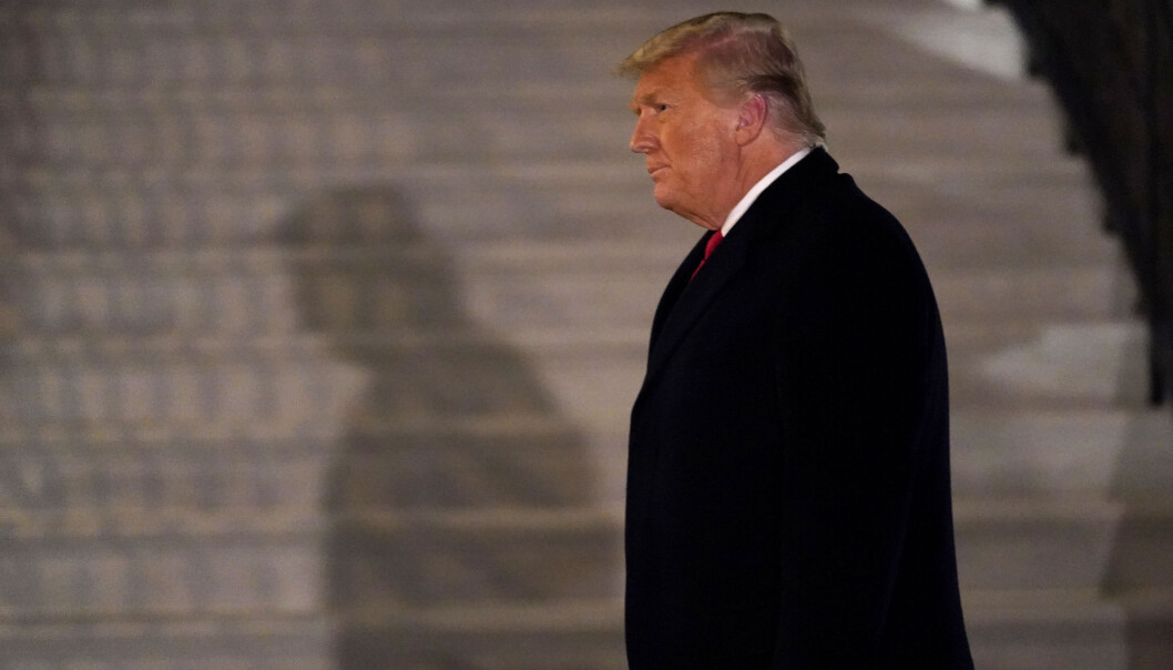 Daværende president Donald Trump utenfor Det hvite hus 12. januar, en uke etter at Trump-tilhengere stormet Kongressen. Daværende president Donald Trump utenfor Det hvite hus 12. januar, en uke etter at Trump-tilhengere stormet Kongressen.