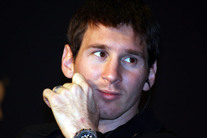 Lionel Messi er, i motsetning til Diego Maradona, en avdempet type som holder seg unna ville utskeielser og skandaler. (Foto: thesportreview via photopin cc) Lionel Messi er, i motsetning til Diego Maradona, en avdempet type som holder seg unna ville utskeielser og skandaler. (Foto: thesportreview via photopin cc)