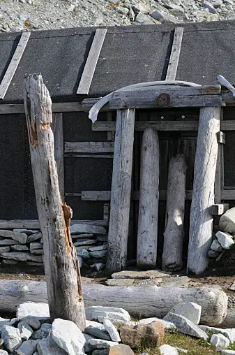 Detalj fra Claus Andersen-hytta i Hyttevika på Svalbard.